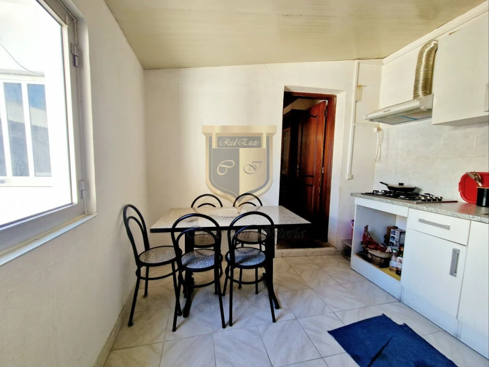 Moradia T1 para Venda em Santa Maria, São Pedro e Matacães Foto 10