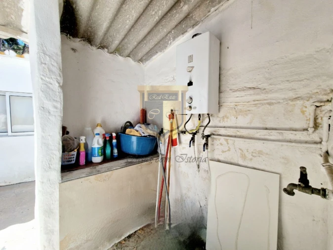 Moradia T1 para Venda em Santa Maria, São Pedro e Matacães Foto 18