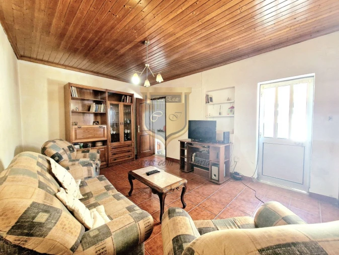 Moradia T1 para Venda em Santa Maria, São Pedro e Matacães Foto 8