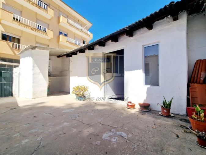 Moradia T1 para Venda em Santa Maria, São Pedro e Matacães Foto 14