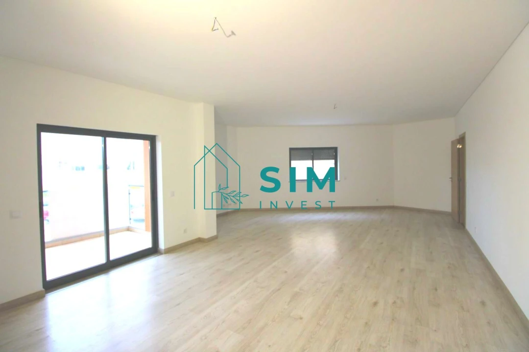 Apartamento T2 para Venda em Loule (São Clemente) Foto 1