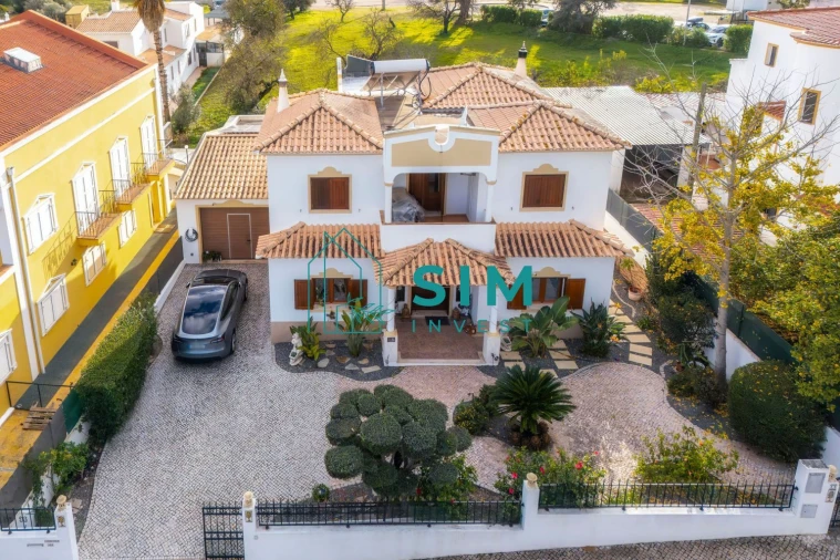 Moradia T4 para Venda em Boliqueime Foto 4