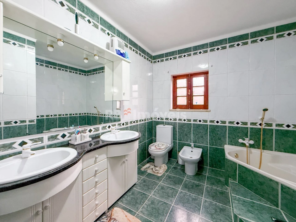 Moradia T5 para Venda em Minde Foto 15