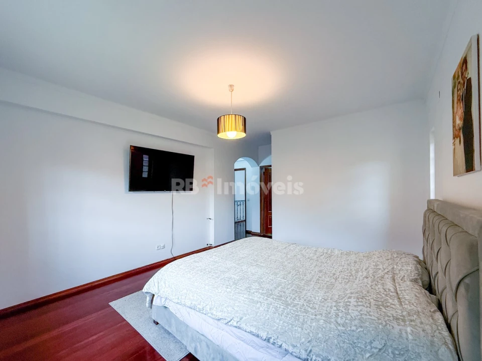 Moradia T5 para Venda em Minde Foto 22