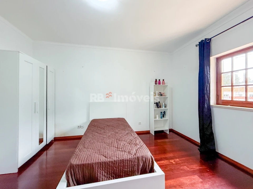 Moradia T5 para Venda em Minde Foto 37