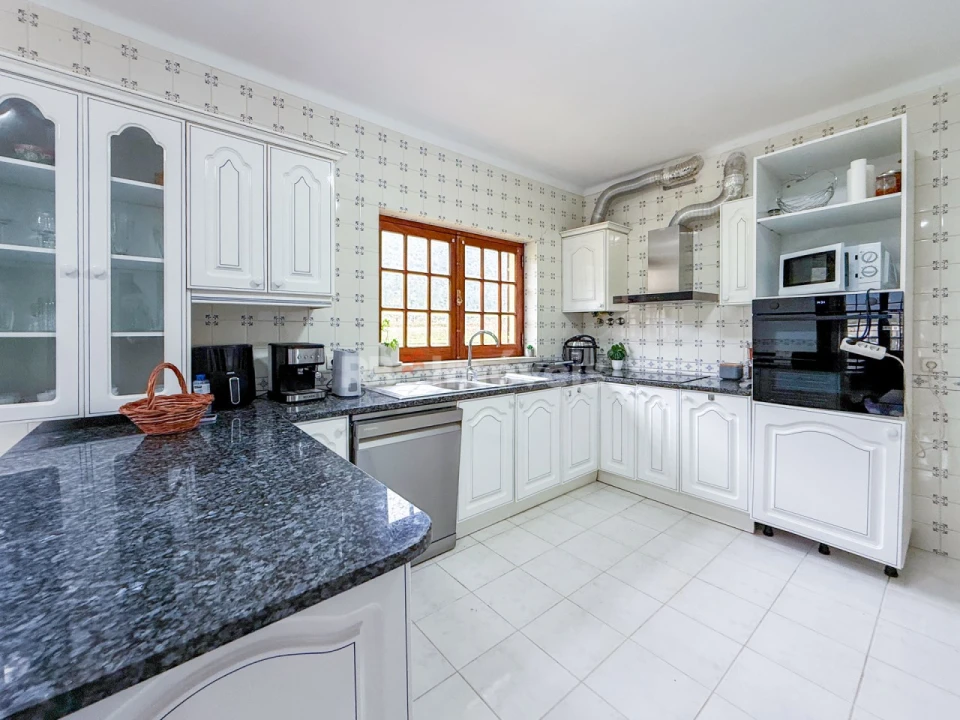 Moradia T5 para Venda em Minde Foto 40