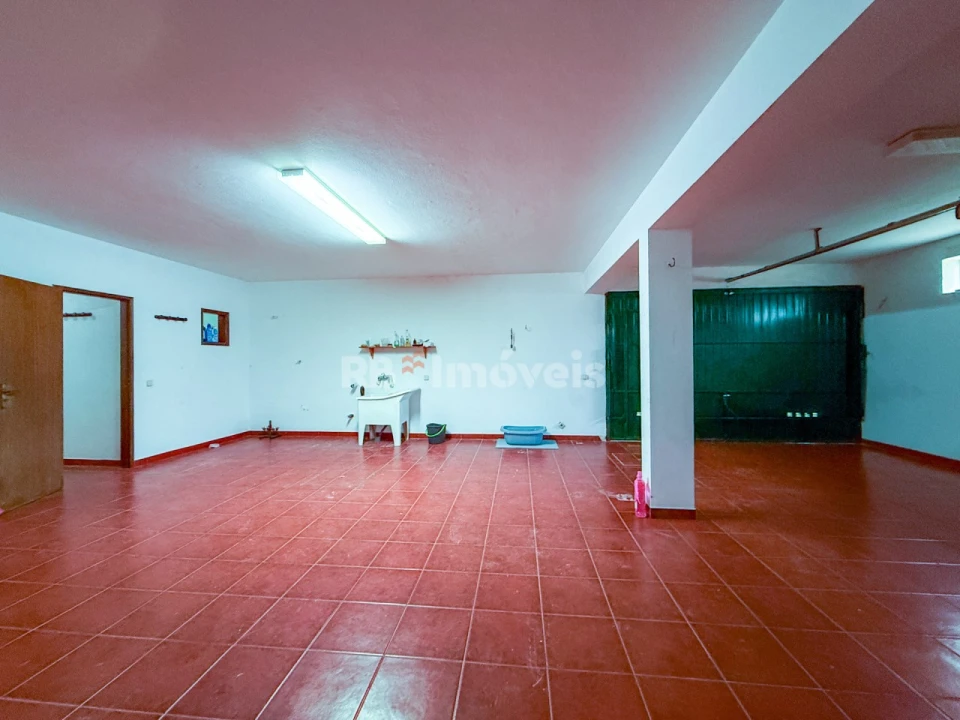 Moradia T5 para Venda em Minde Foto 54