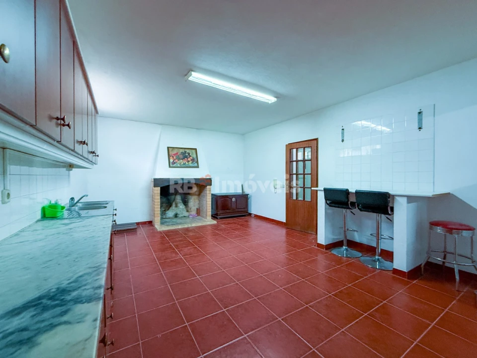 Moradia T5 para Venda em Minde Foto 64