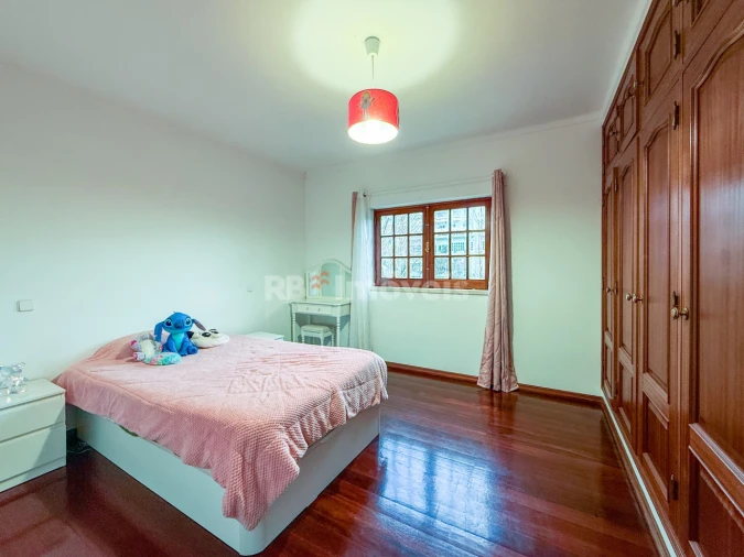 Moradia T5 para Venda em Minde Foto 13