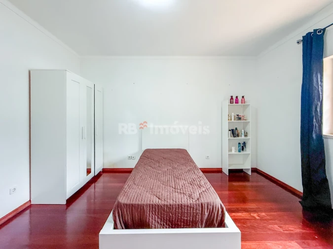 Moradia T5 para Venda em Minde Foto 36