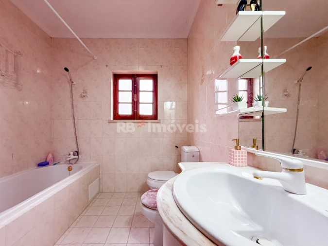 Moradia T5 para Venda em Minde Foto 50