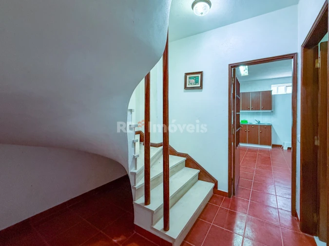 Moradia T5 para Venda em Minde Foto 56