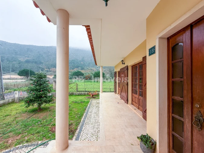 Moradia T5 para Venda em Minde Foto 77