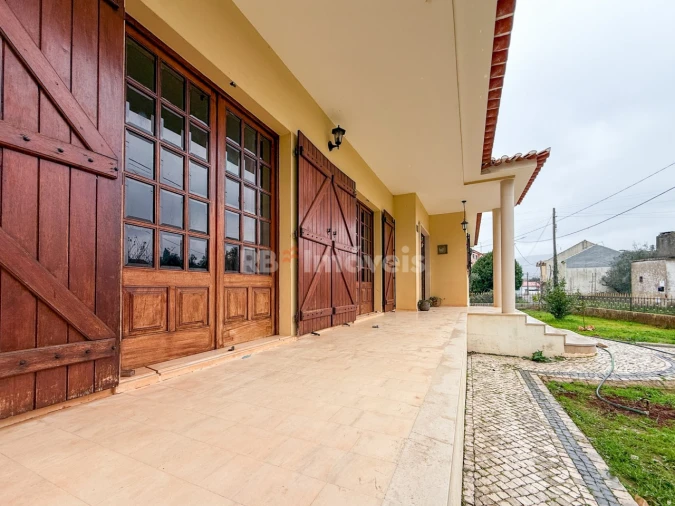 Moradia T5 para Venda em Minde Foto 79