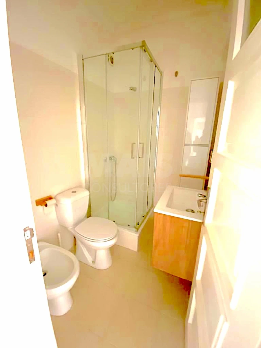 Apartamento T1 para Arrendamento em Algés, Linda-A-Velha e Cruz Quebrada-Dafundo Foto 11