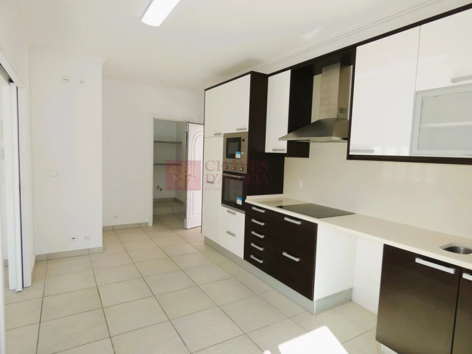 Moradia T3 para Venda em Ericeira Foto 11