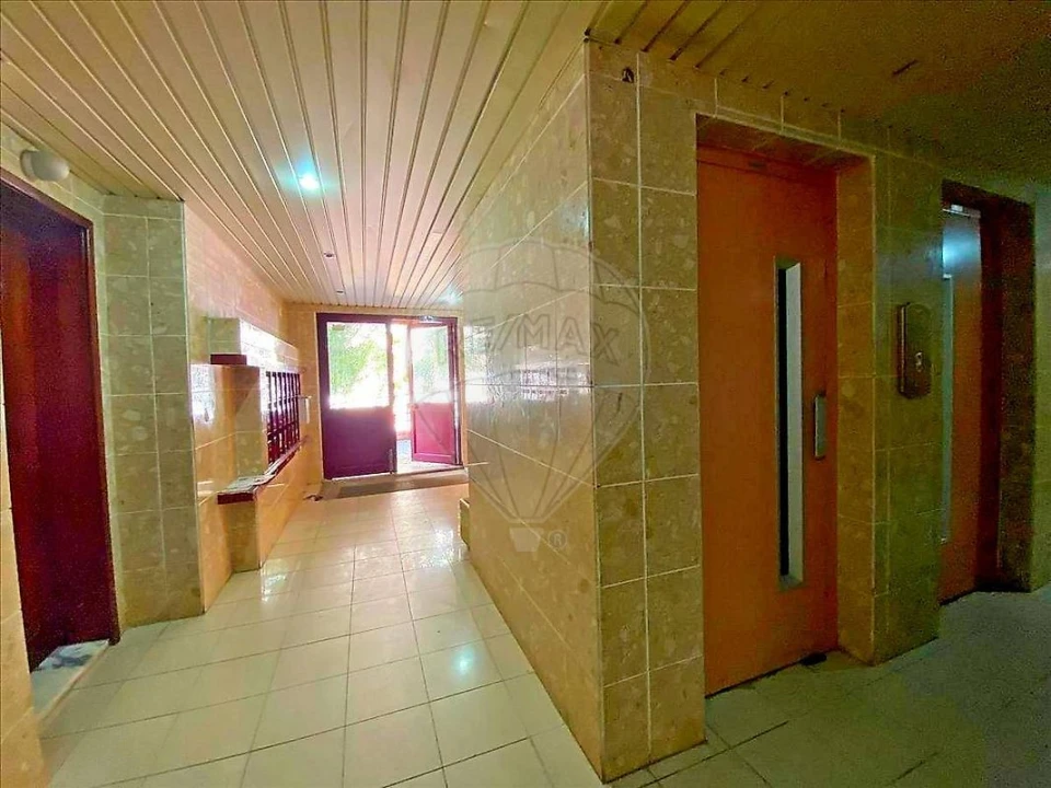 Apartamento T2 para Venda em Setubal (São Sebastião) Foto 3