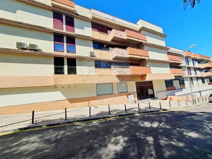 Apartamento T3 para Venda em Setubal (São Sebastião) Foto 1