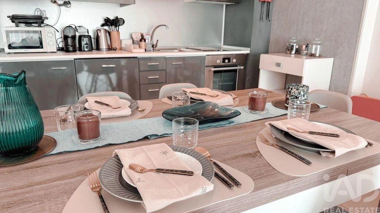 Apartamento T2 para Venda em Portimão Foto 3