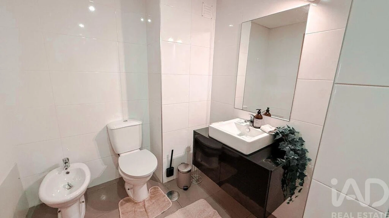 Apartamento T2 para Venda em Portimão Foto 15