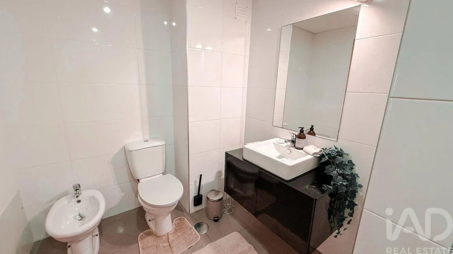 Apartamento T2 para Venda em Portimão Foto 15