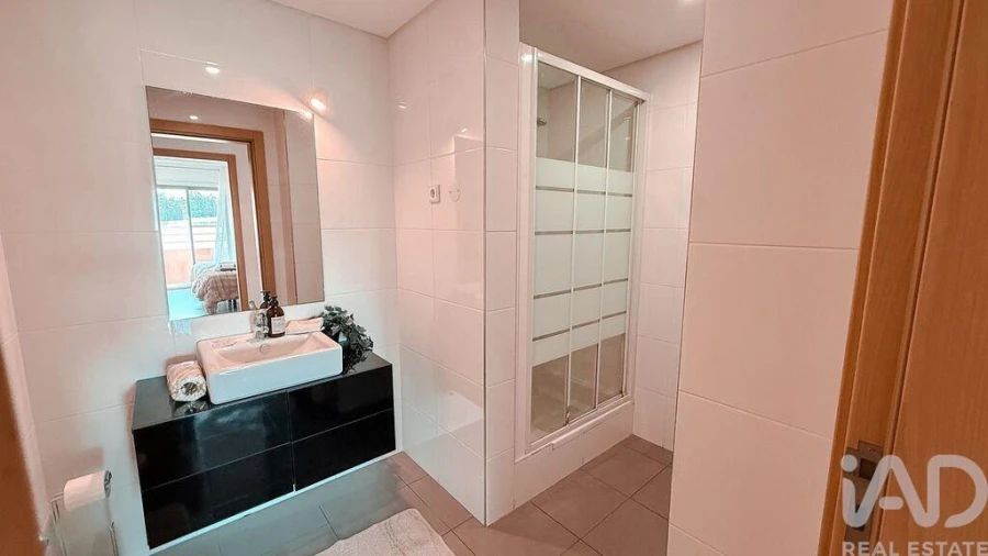 Apartamento T2 para Venda em Portimão Foto 14