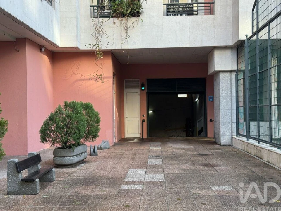 Apartamento T3 para Arrendamento em Lumiar Foto 27