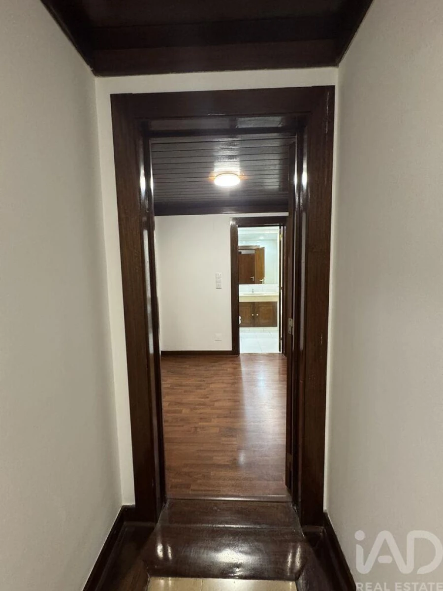 Apartamento T3 para Arrendamento em Lumiar Foto 8