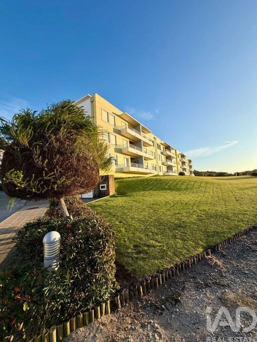 Apartamento T3 para Venda em A dos Cunhados e Maceira