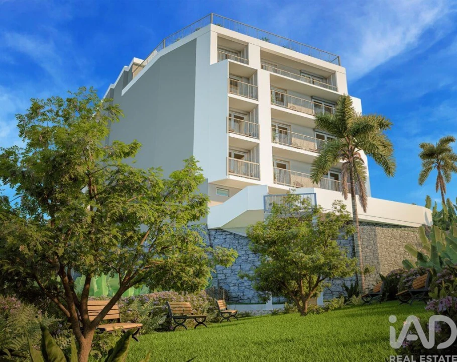 Apartamento T1 para Venda em Camara de Lobos Foto 1