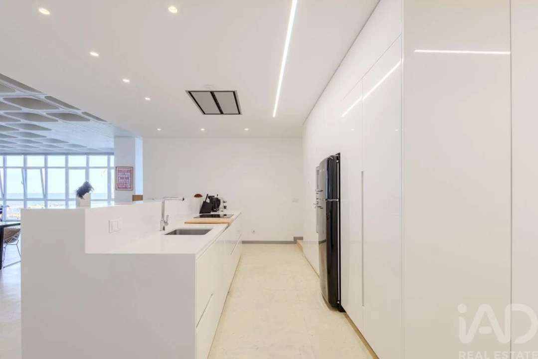 Apartamento T2 para Arrendamento em Marvila Foto 15