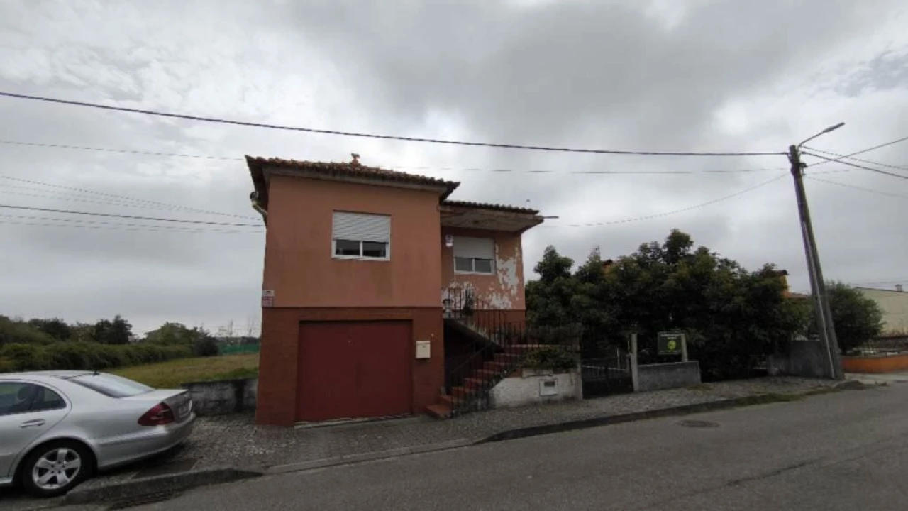 Moradia T3 para Venda em Bustos, Troviscal e Mamarrosa Foto 1