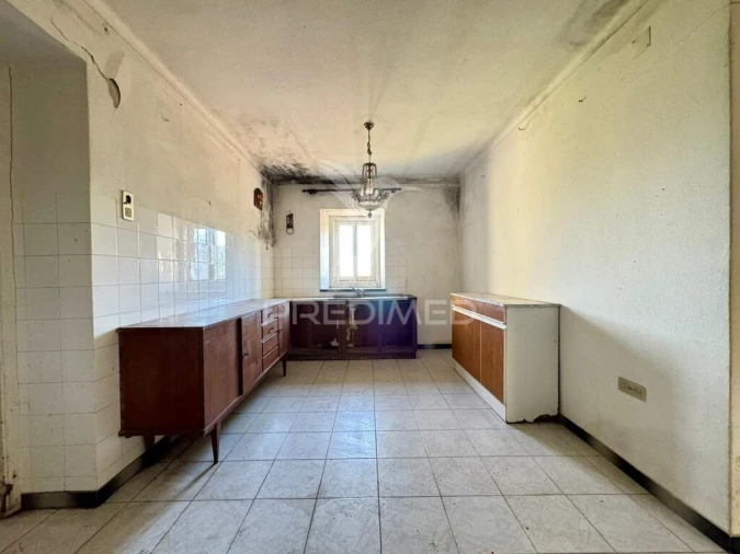 Moradia T5 para Venda em Arrabal Foto 12