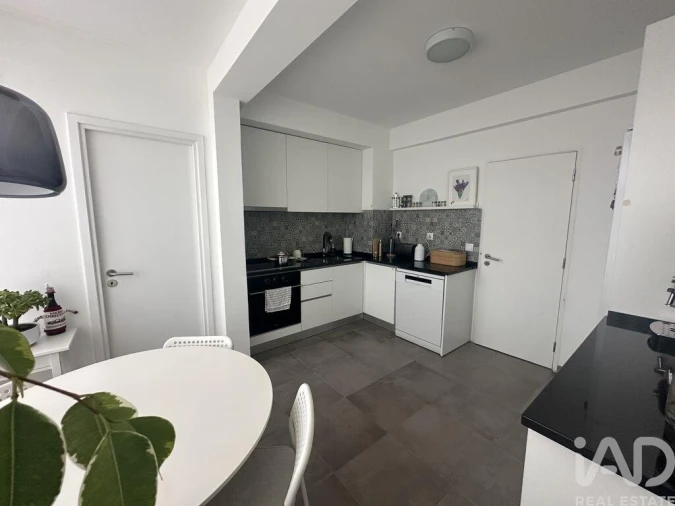 Apartamento T2 para Venda em Santa Maria, São Pedro e Matacães Foto 7