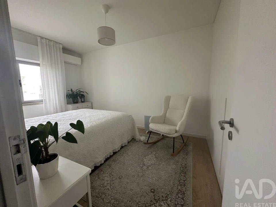 Apartamento T2 para Venda em Santa Maria, São Pedro e Matacães Foto 3