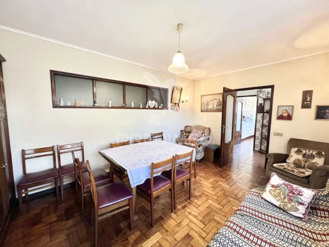 Moradia T4 para Venda em Castêlo da Maia Foto 5