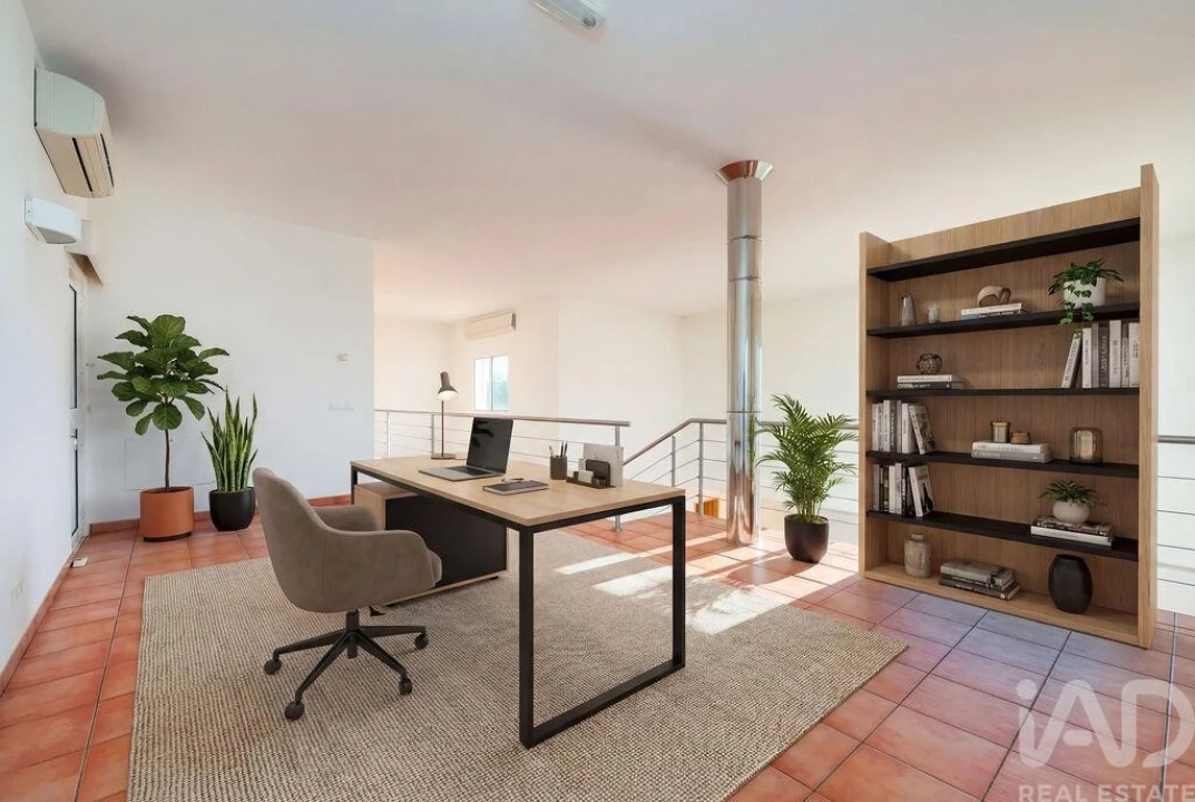 Moradia T3 para Venda em Santa Barbara de Nexe Foto 25