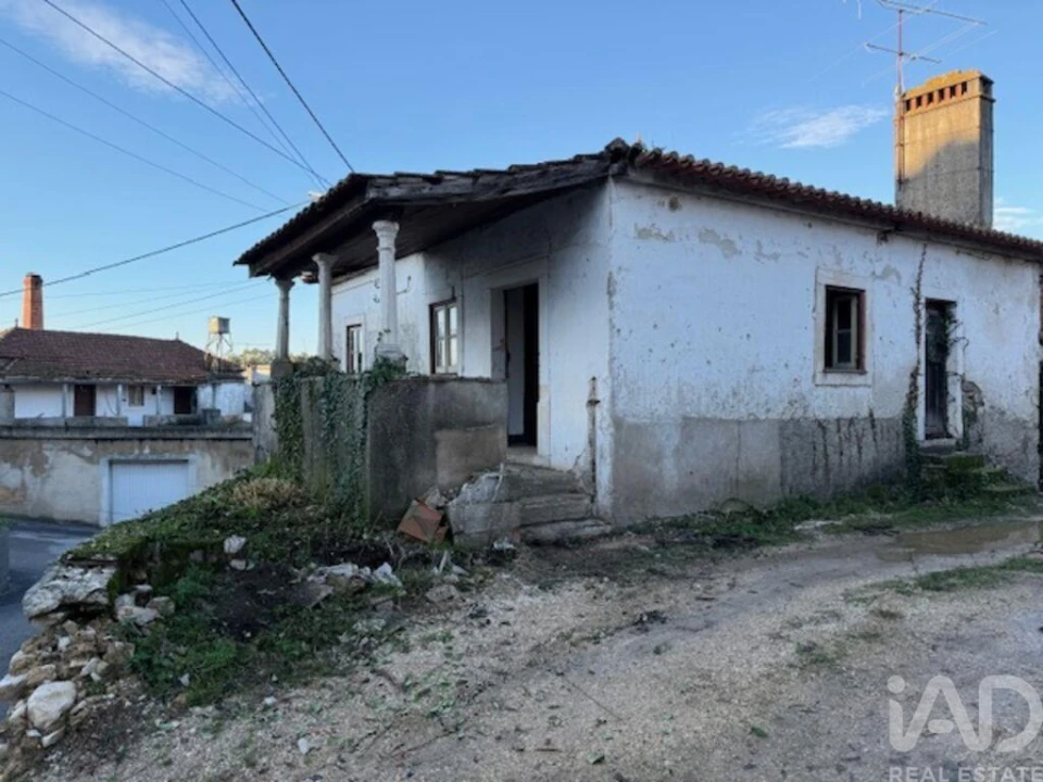 Moradia T2 para Venda em Arrabal Foto 6