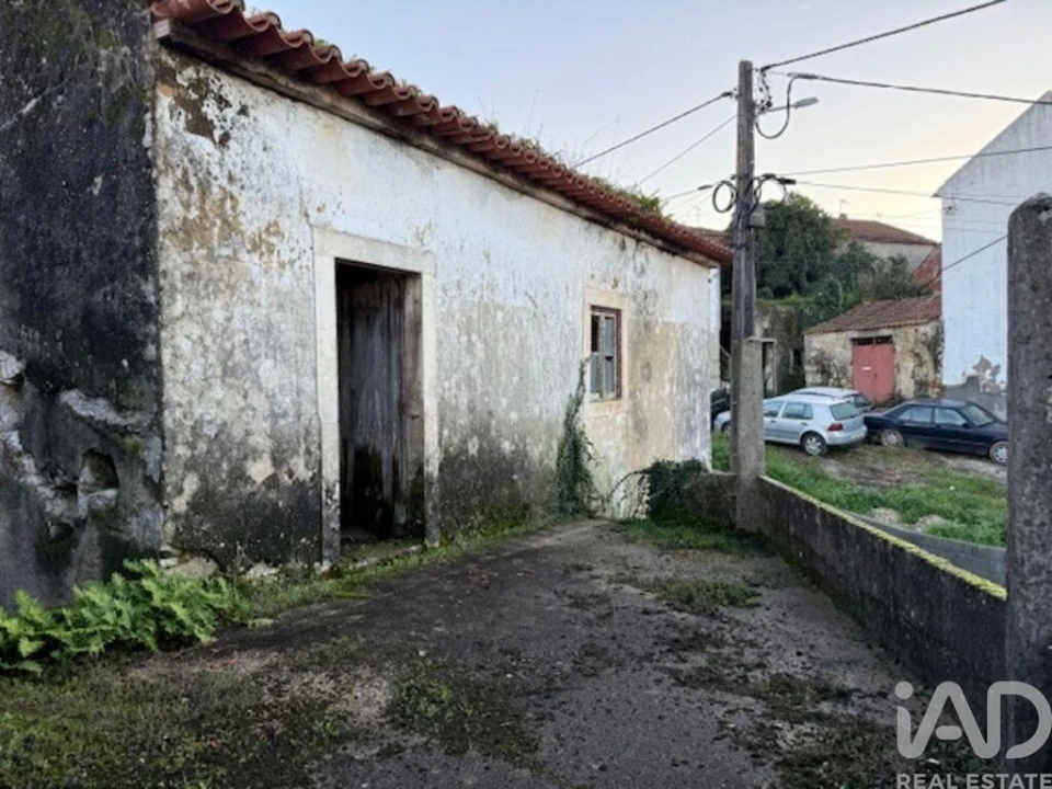 Moradia T2 para Venda em Arrabal Foto 30