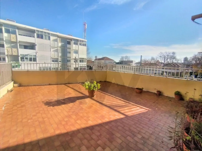 Apartamento T3 para Arrendamento em Cascais e Estoril Foto 1