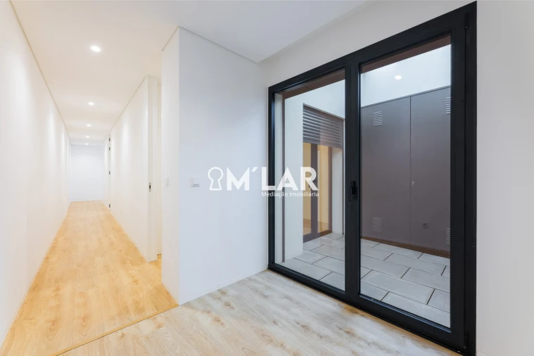 Apartamento T3 para Venda em Vila Verde e Barbudo Foto 17