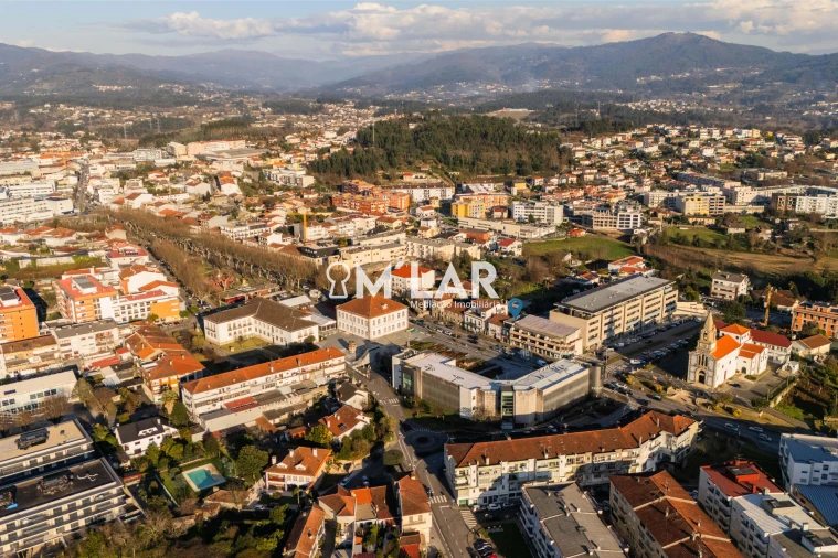 Apartamento T3 para Venda em Vila Verde e Barbudo Foto 44
