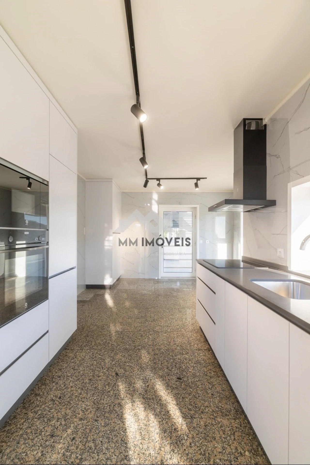 Moradia T4 para Venda em Matosinhos e Leça da Palmeira Foto 91