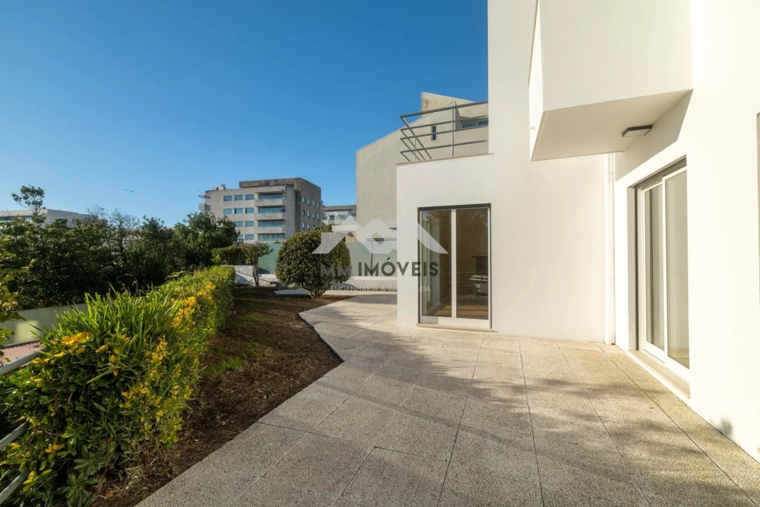 Moradia T4 para Venda em Matosinhos e Leça da Palmeira Foto 71