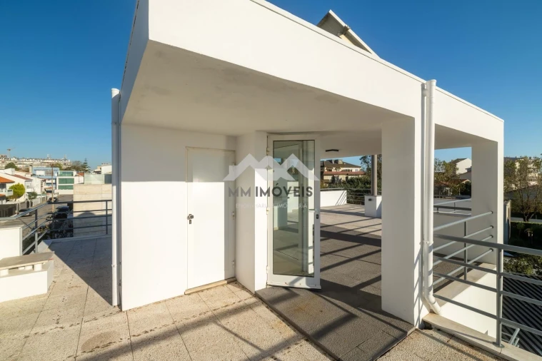 Moradia T4 para Venda em Matosinhos e Leça da Palmeira Foto 78