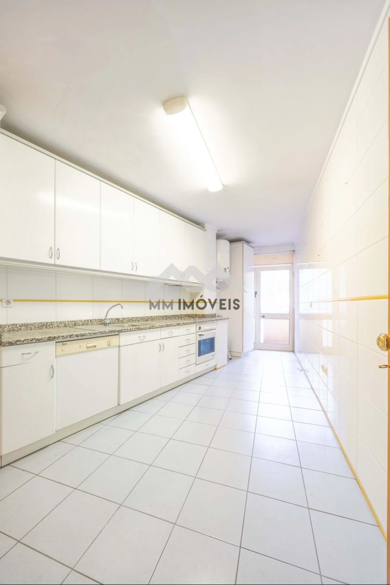 Apartamento T3 para Venda em Cedofeita, Santo Ildefonso, Sé, Miragaia, São Nicolau e Vitória Foto 16