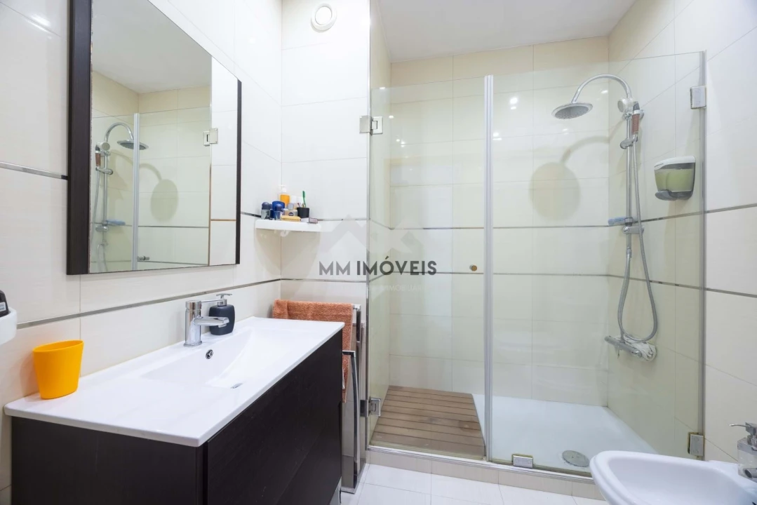 Apartamento T3 para Venda em Santa Marinha Foto 9