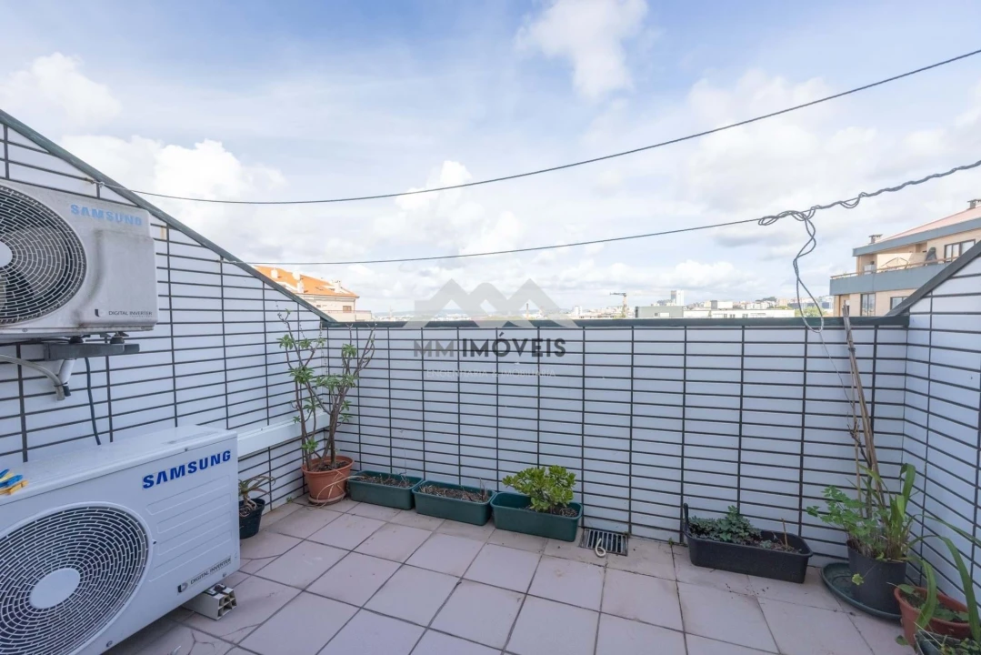 Apartamento T3 para Venda em Santa Marinha Foto 26