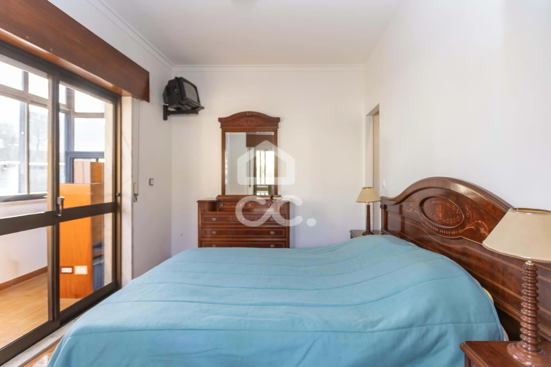 Apartamento T2 para Venda em Cacém e São Marcos Foto 23