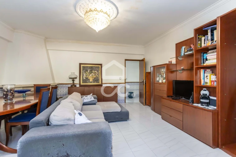 Apartamento T2 para Venda em Cacém e São Marcos Foto 14